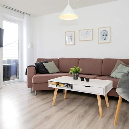 6 Person In Romo Appartement *