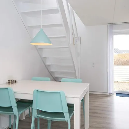 6 Person In Romo Appartement *